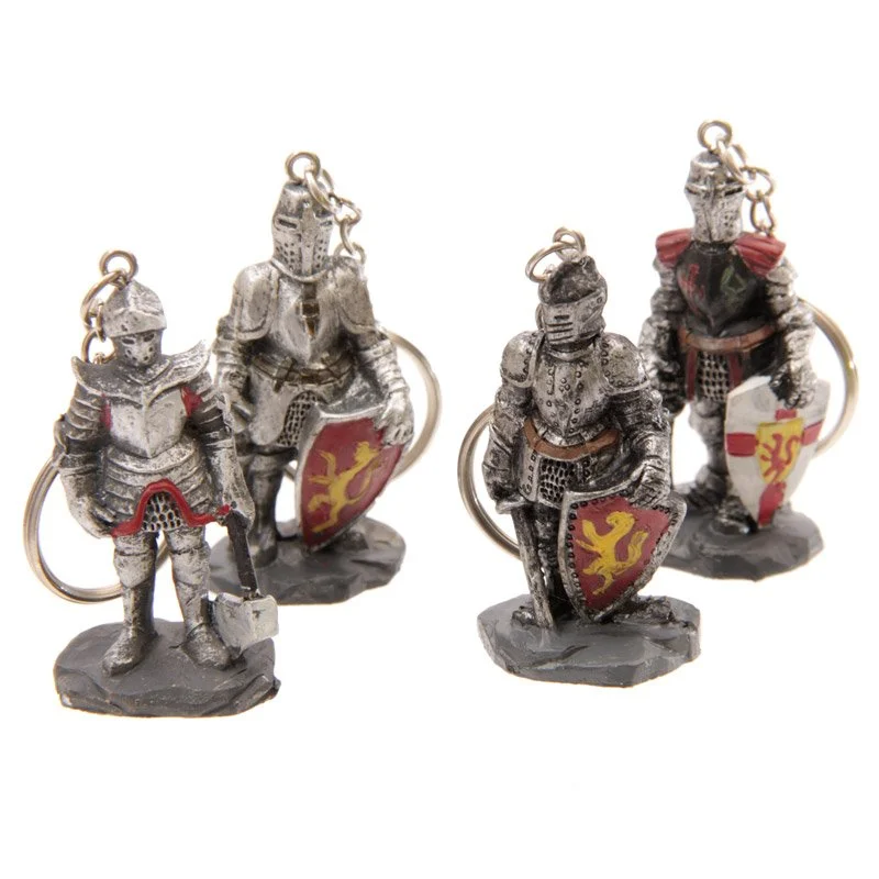 Medieval knight keyring in resin and metal, showing a miniature knight head with visor and crest, suitable for keys.
