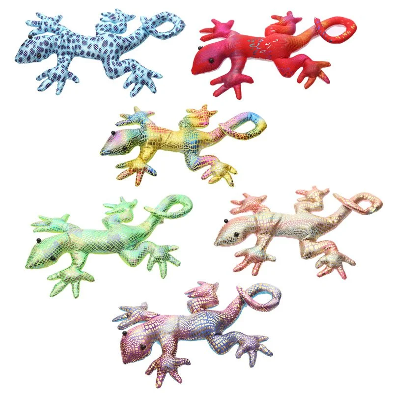 Gecko paperweight in polyester with fine washed sand centre, decorative desk accessory