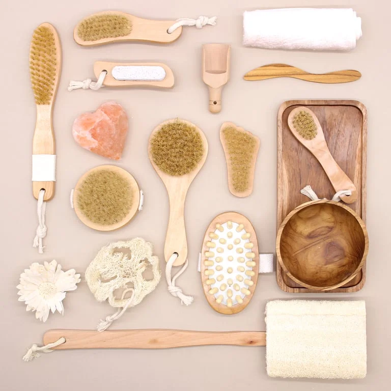 Face scrub brush with soft bristles and ergonomic handle, the clear, ready‑to‑use grooming tool.