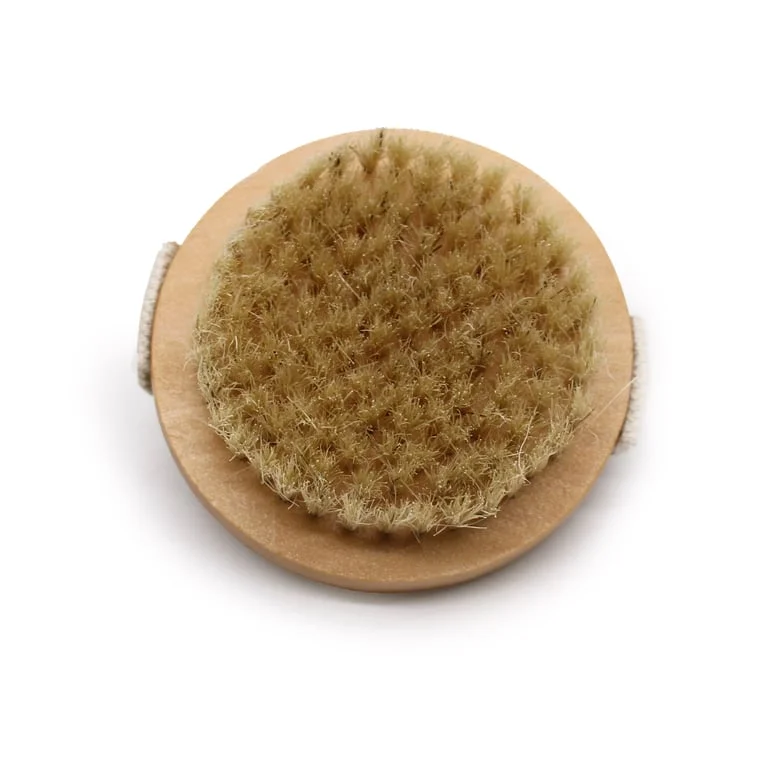 Bath scrub brush featuring ergonomic hand grip