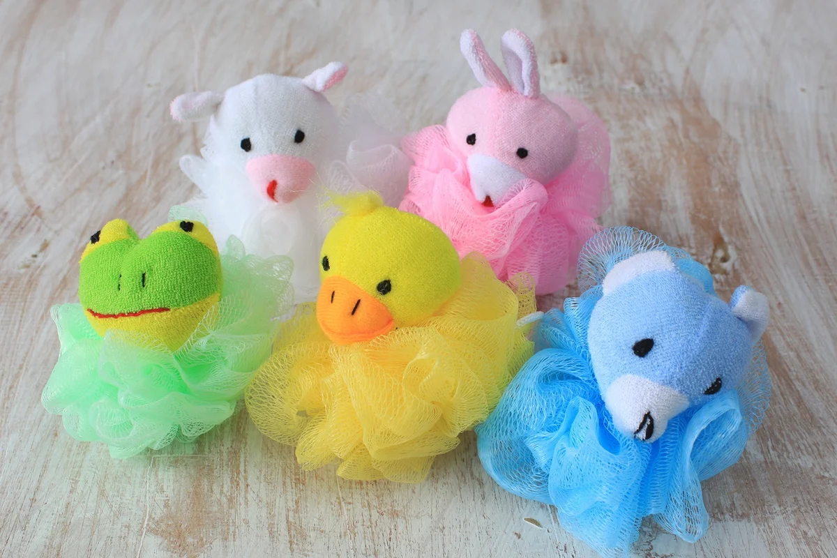 Soft cotton animal hair scrunchie, 27g, displayed on a hanger, showing smooth fabric.