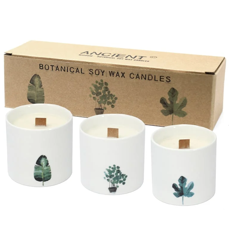 Large botanical candle featuring a Victorian peony design.