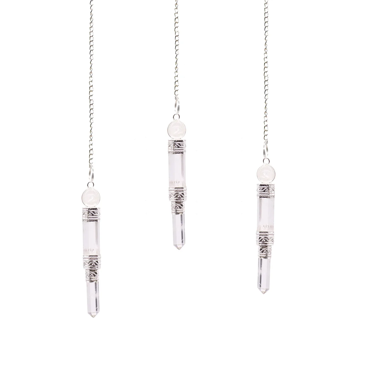 Decorative pendulum rock made of quartz crystal.