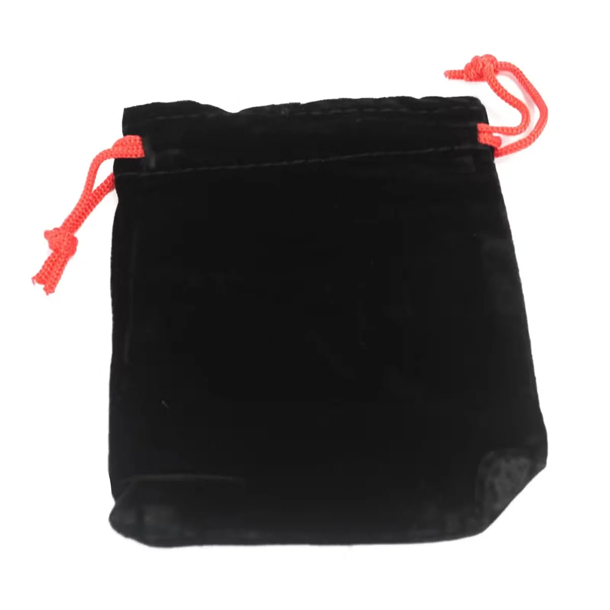 Black 10x12cm velvet pouch, highlighted by its smooth velvet texture and subtle decorative stitching