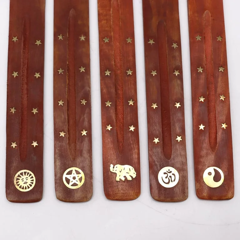 Decorative ashcatcher with mango wood body and brass inlay details