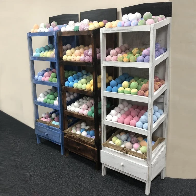 Whitewashed 5‑shelf bath bomb display shelf, showing five shallow shelves for arranging bath bombs