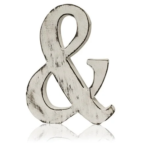 decorative letters spelling “Shabby Chic” and an ampersand.