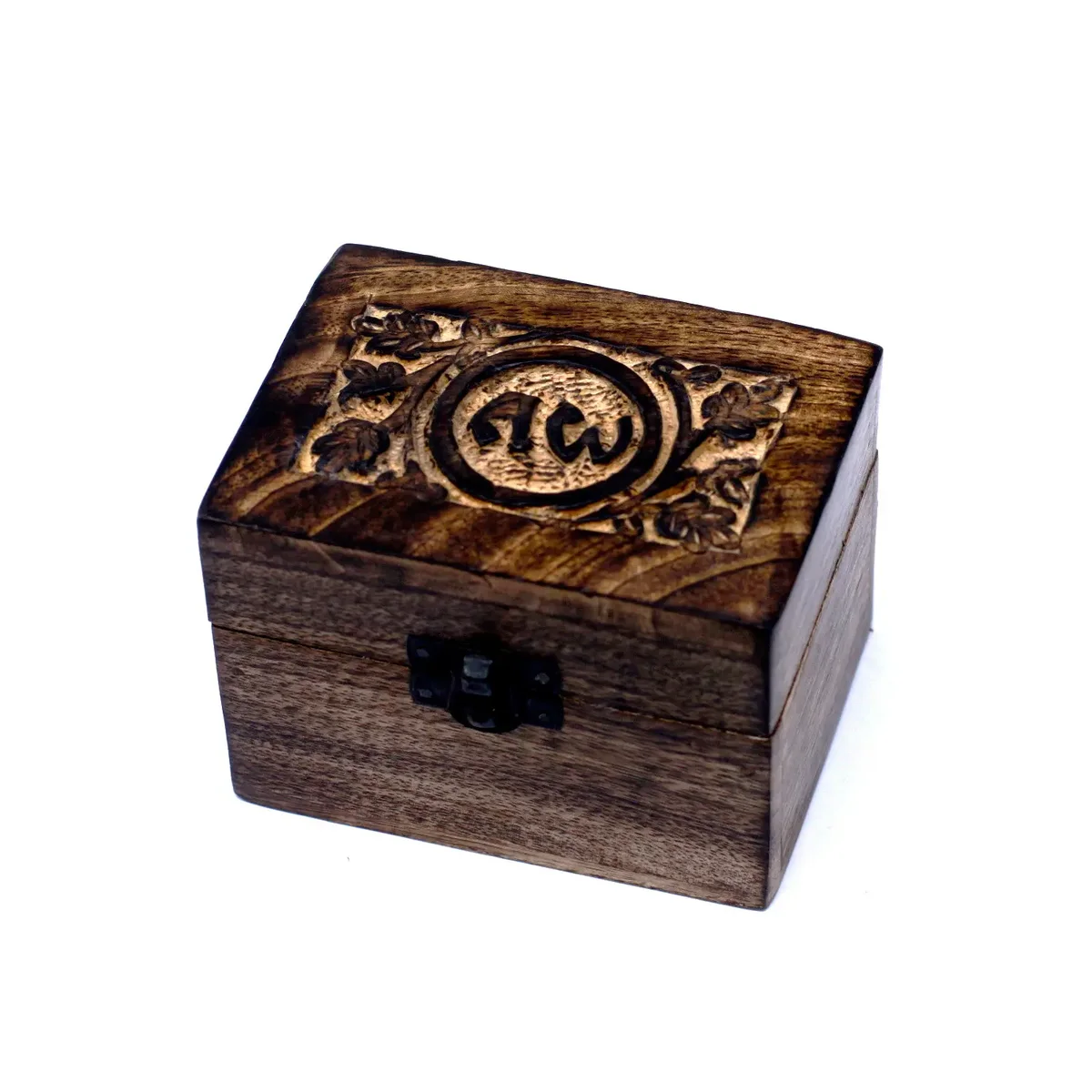 A stylish aromatherapy box labeled Mango, holding six fragrant sachets inside.