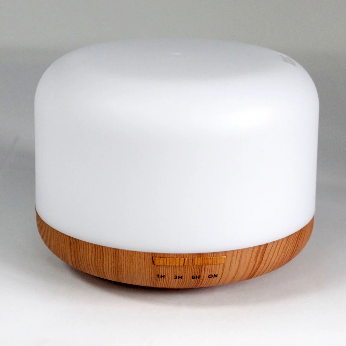 Classic pod atomiser with USB charging, colour change feature, and built-in timer shown on a white background