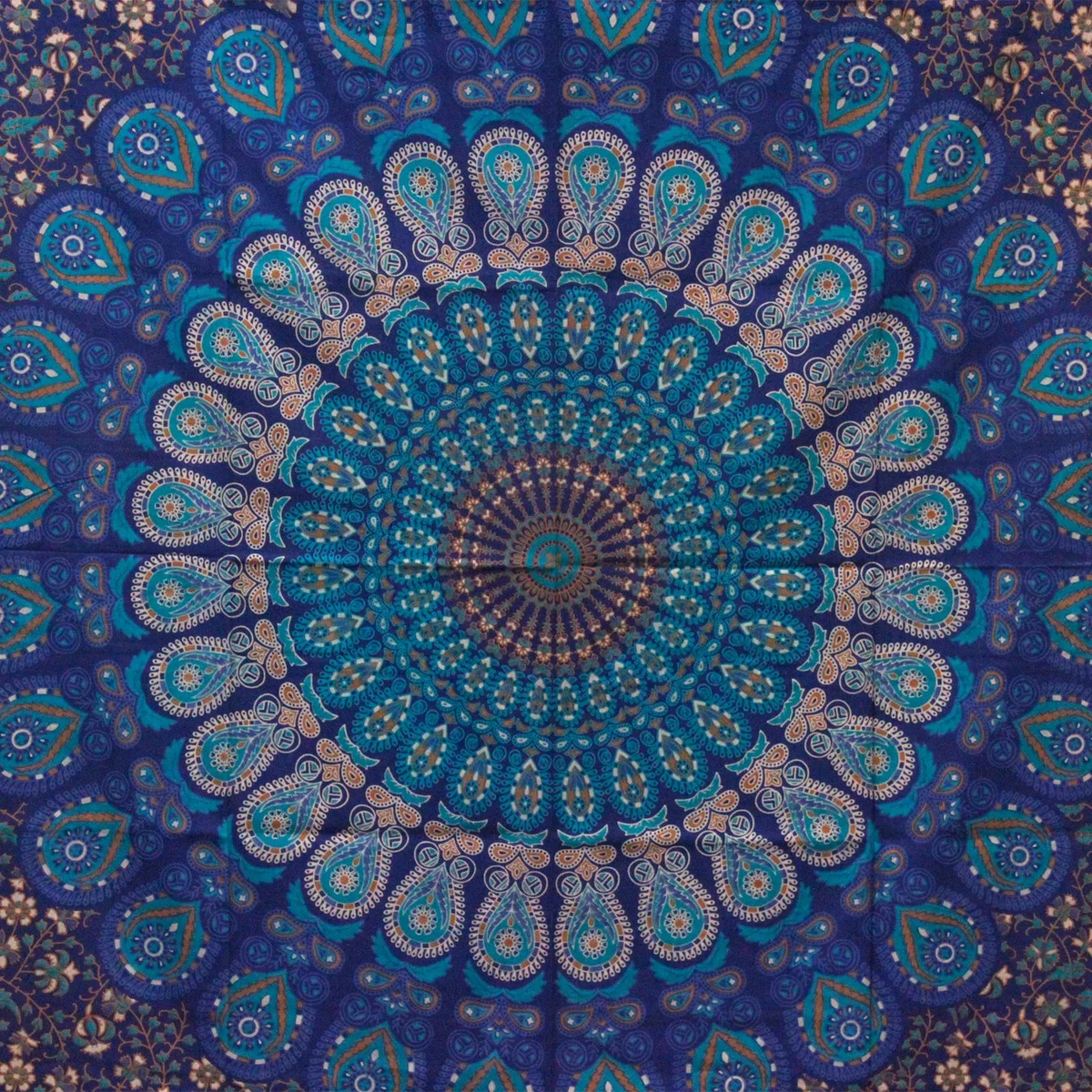 Mandala cotton bedspread with matching wall hanging in classic design