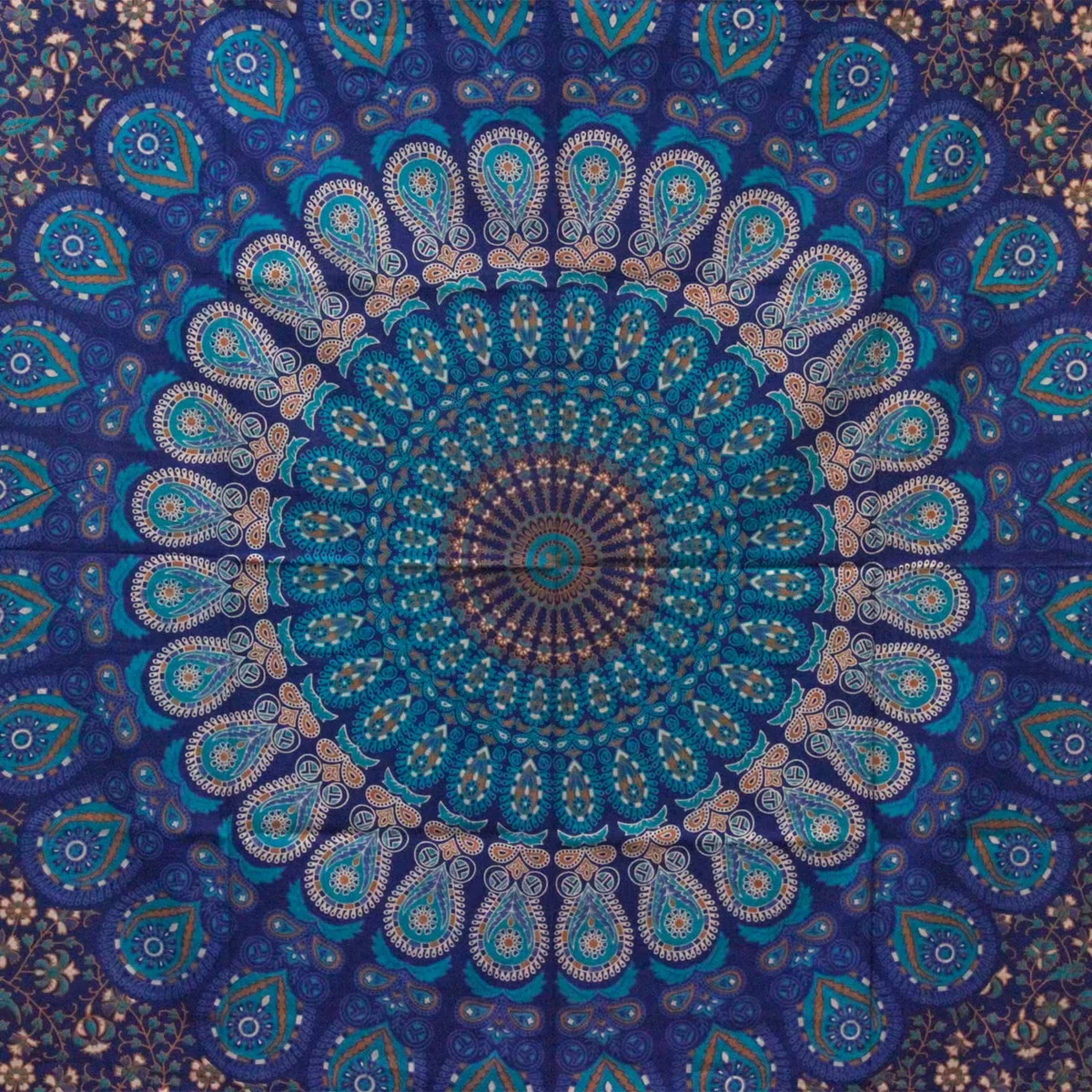 Cotton wall hanging and matching double cotton bedspread featuring a classic mandala design.