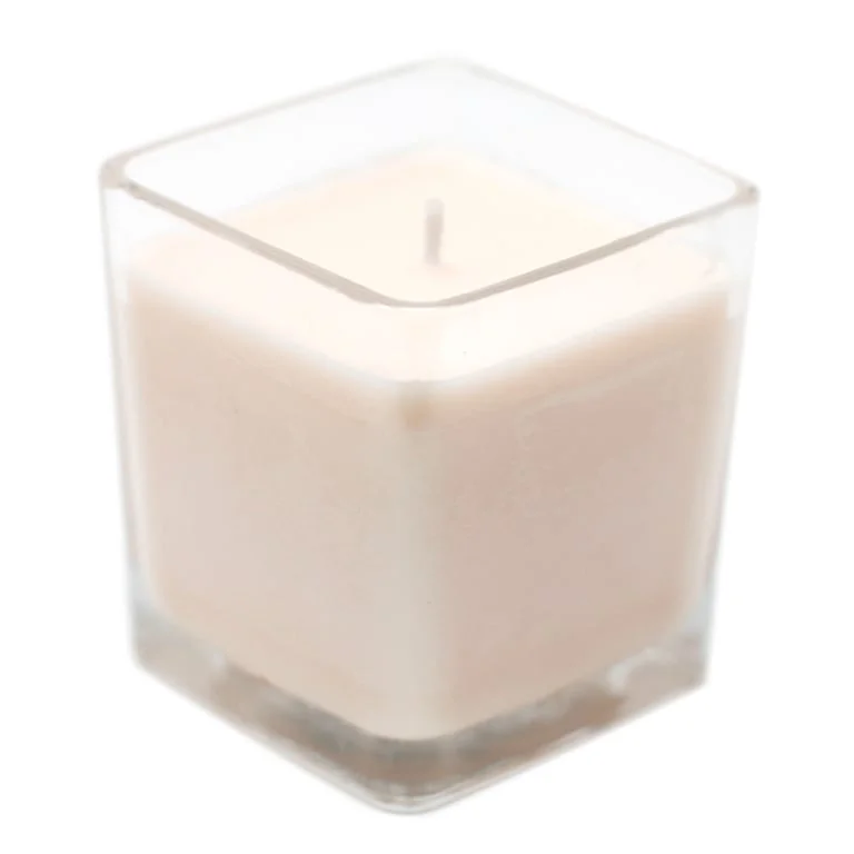 White soy wax jar candle with a peach smoothie label and a subtle yellow lid.