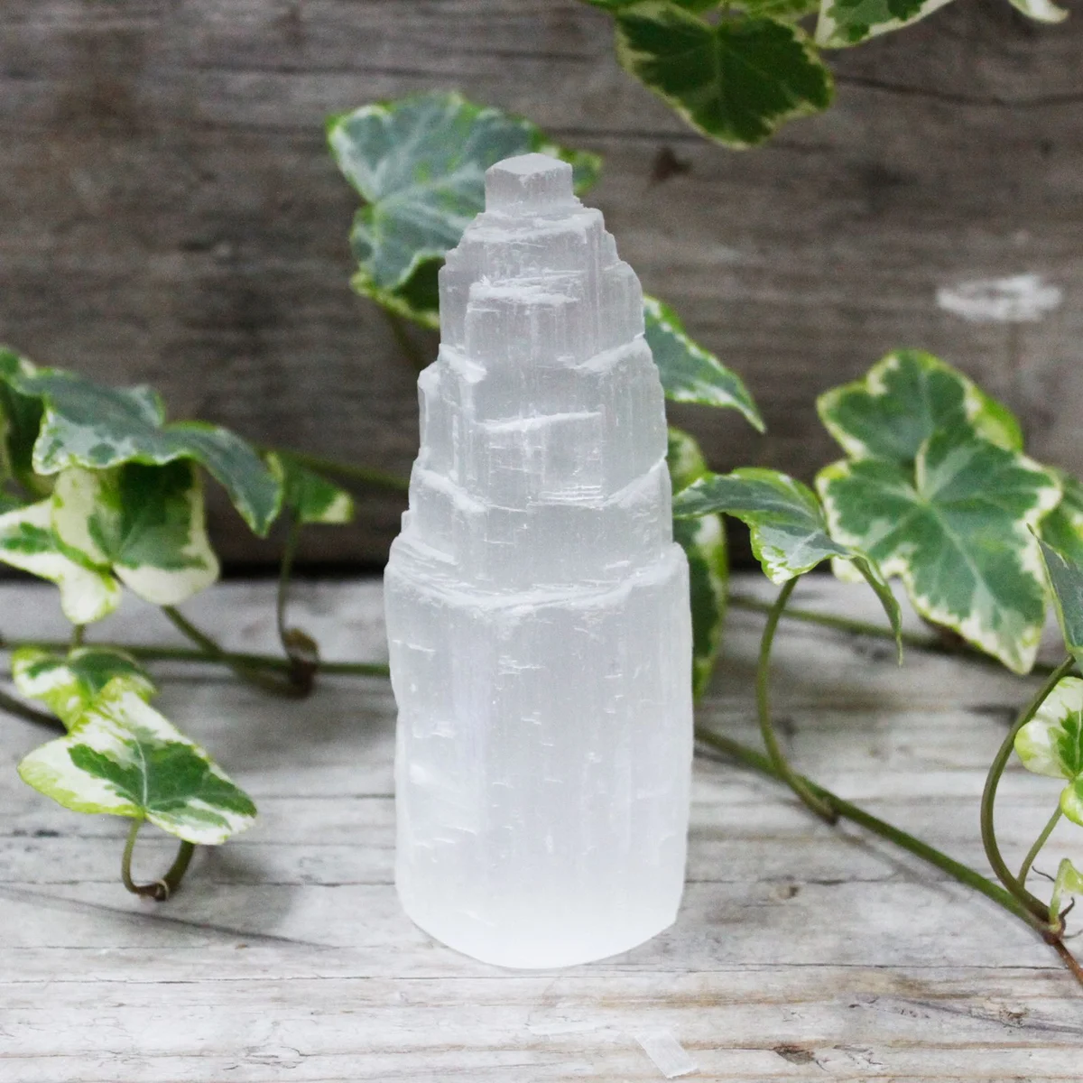 10‑cm natural selenite tower, clear translucent crystal tower.