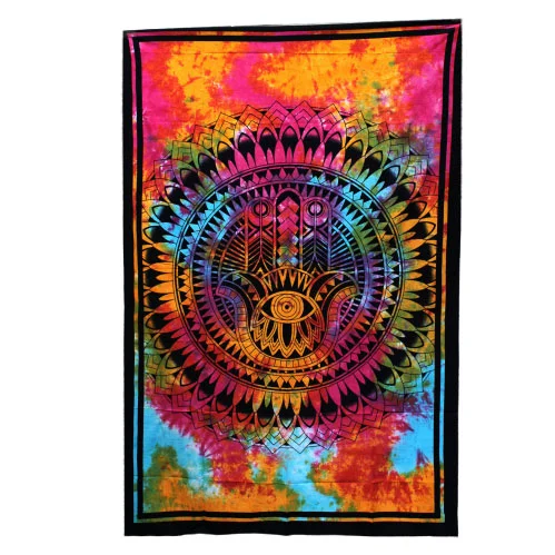 Cotton bedspread set with matching wall hanging featuring a hamsa design.