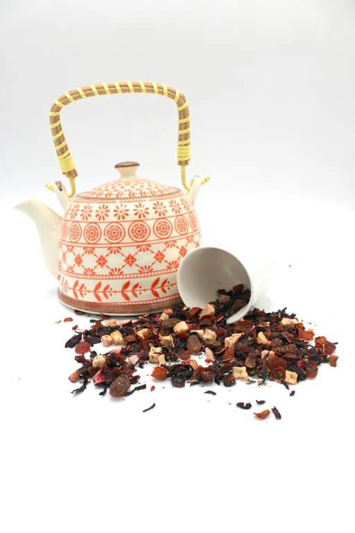 Packaged 50g Druid's Forest Blend tea, a forest blend tea tin, ready for brewing.