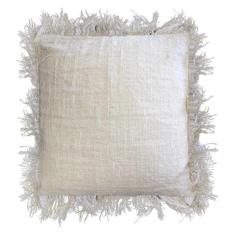 60x60 cm linen cushion cover featuring a fringe trim.