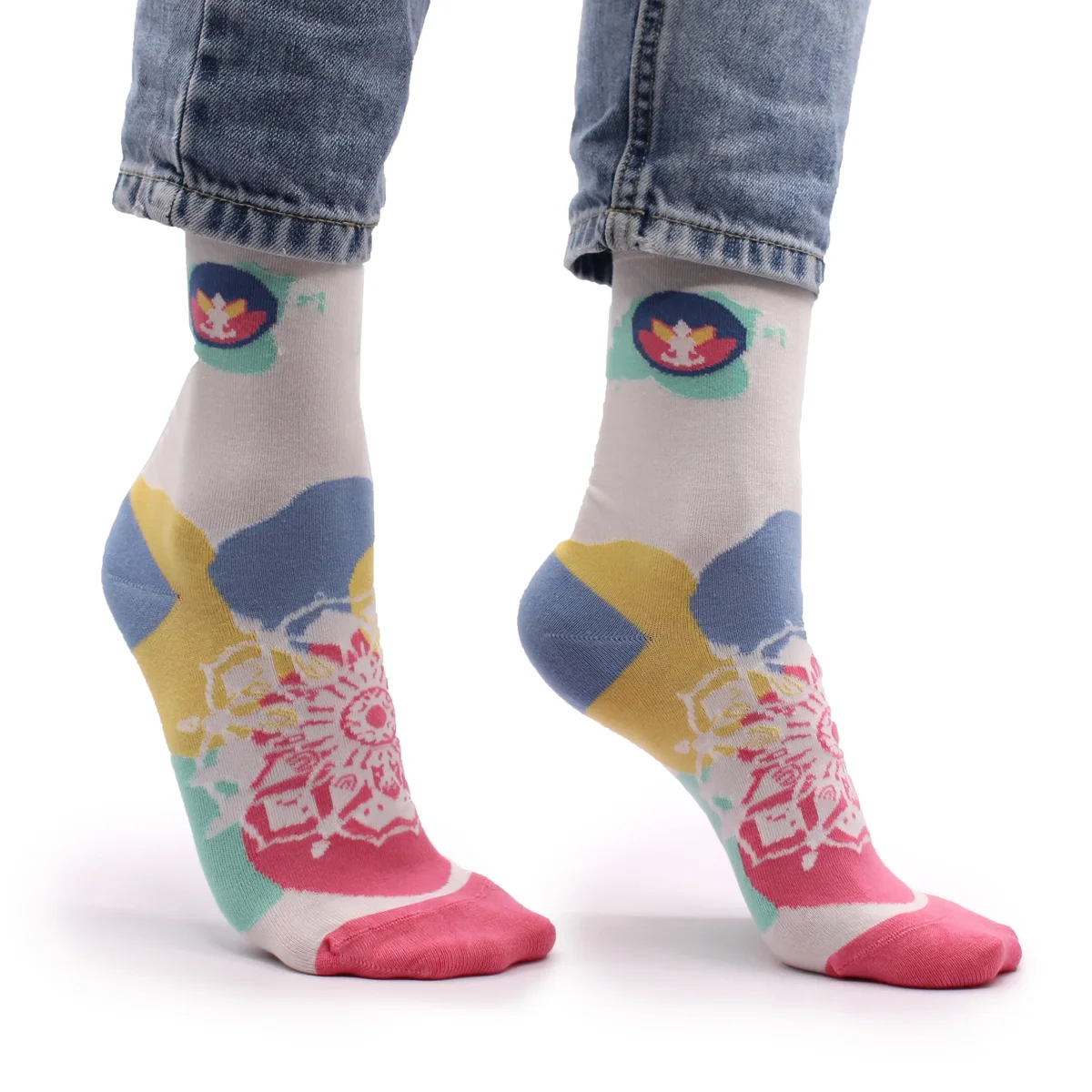 Pair of Hop Hare bamboo socks s/m in meditation design, soft and breathable for comfortable wear
