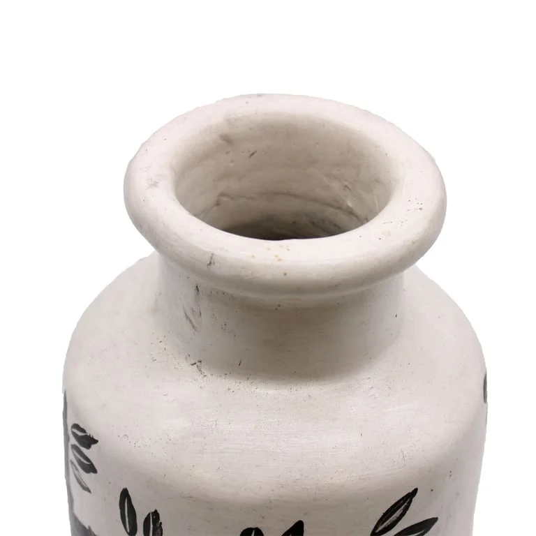 Stylish bamboo vase with natural bamboo motif, straight design, finished in natural colour.