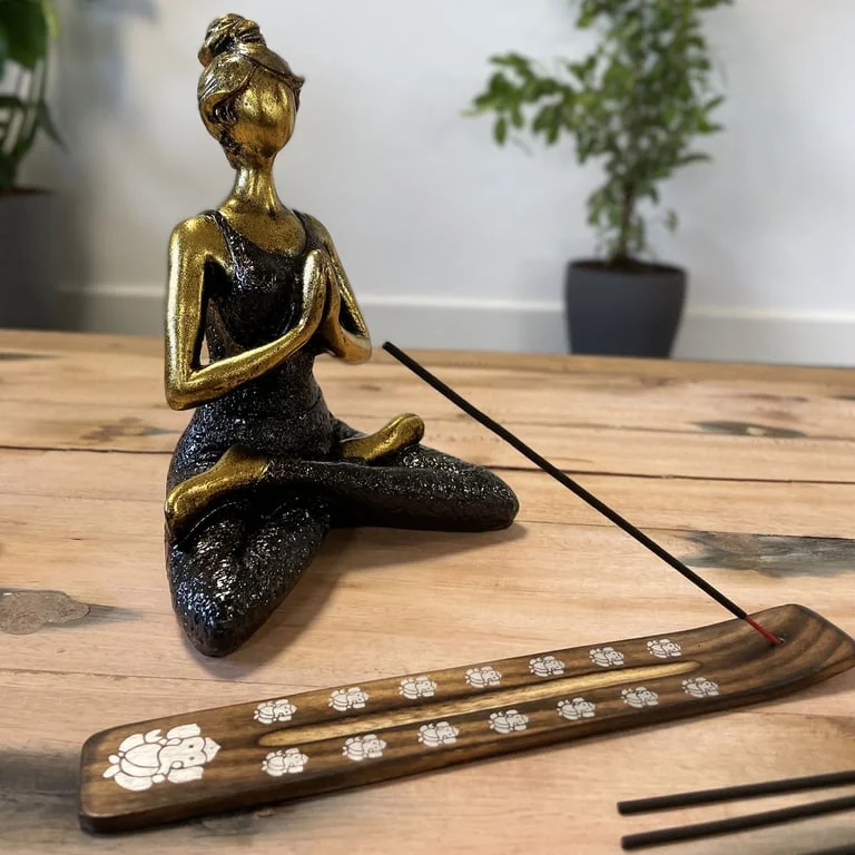 Carved mango wood ashcatcher with burnt finish, showcasing natural wood grain, a stylish mango wood decor piece for home.