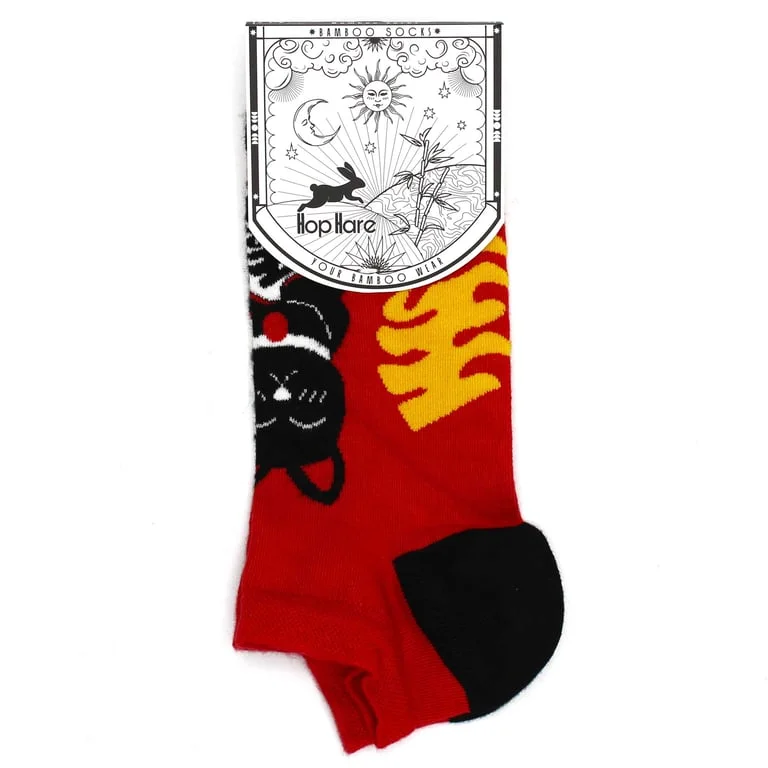 Low cut bamboo socks branded Lucky Cat in medium/large size, shown in a side view.