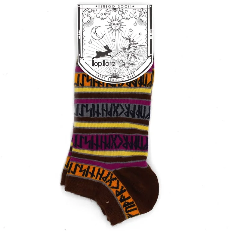 S/M hop hare socks in bamboo, low cut, size 3.5‑6.5, Rune Stones pattern