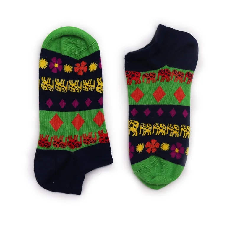 S/M Hop Hare bamboo socks in lucky elephant design, folded and displayed