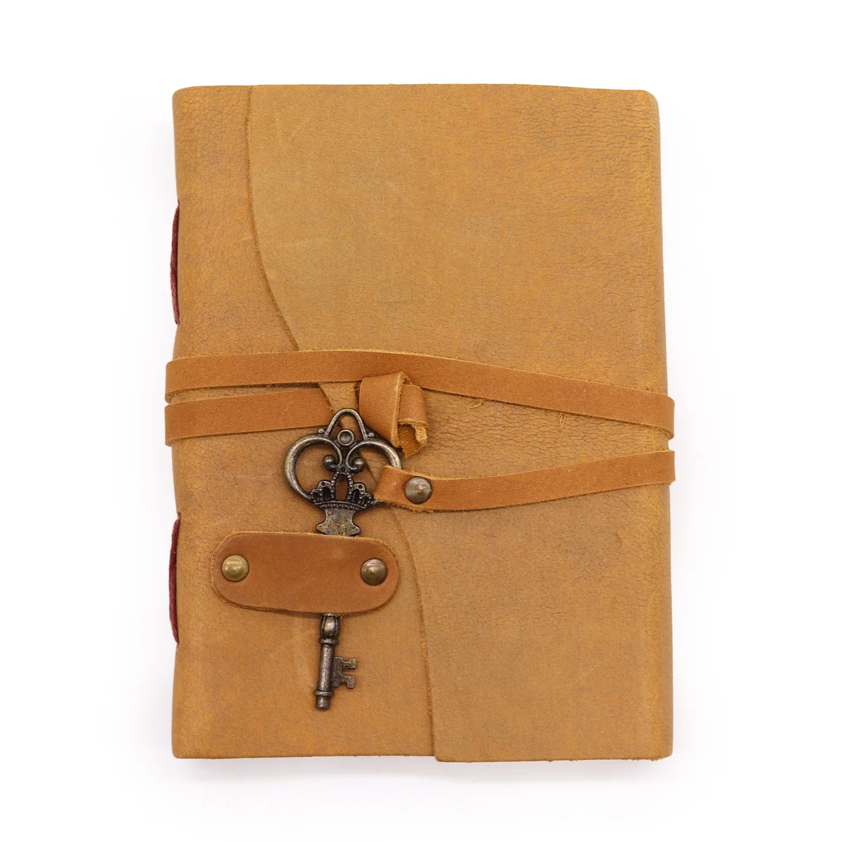 Tan leather notebook with oiled finish, closed showing smooth texture and attached key, 13x18cm size, 200 pages