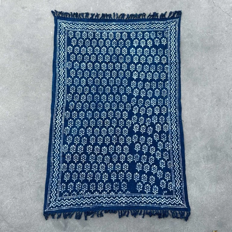 Handmade indigo decorative throw 170x120cm featuring Chhota Flower pattern