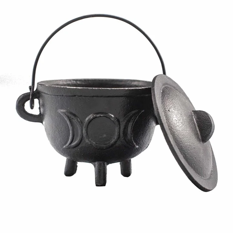 Cast iron cauldron with triple moon ornament, 11x13cm, black finish.