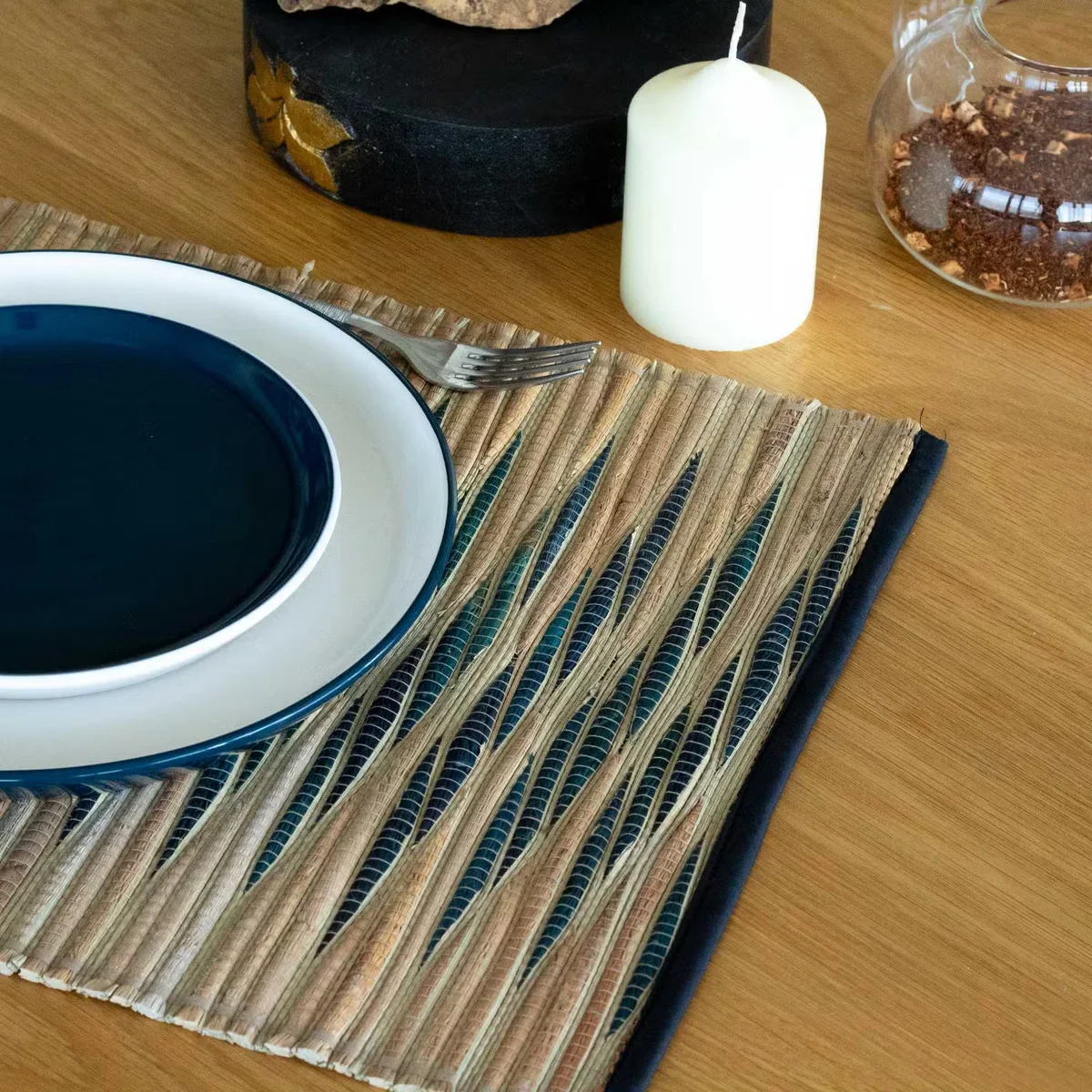 Blue waves patterned water hyacinth eco friendly placemat, natural woven texture, eco friendly placemat for dining table