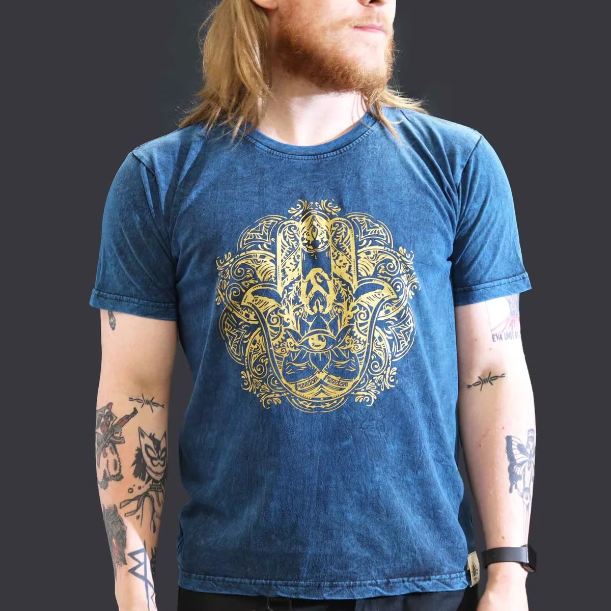 Blue large stone washed T-shirt with a hamsa design – casual stone washed shirt