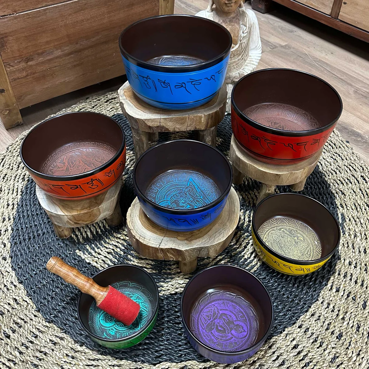 Small chakra bowl set of seven singing bowls ranging in size from 14cm to 22cm.