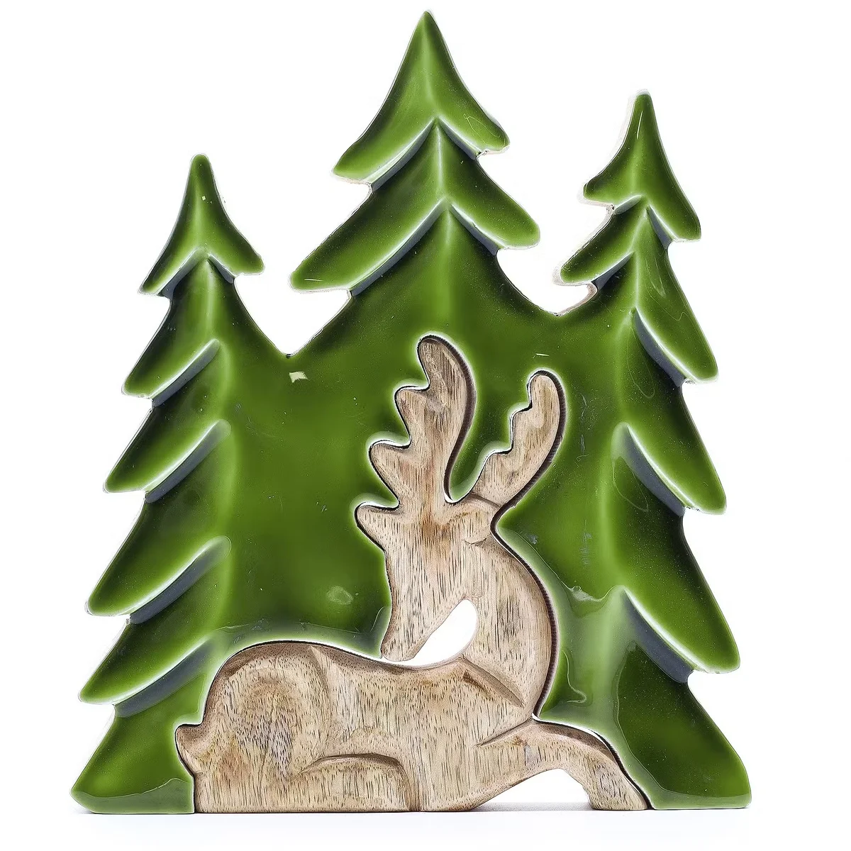 3D wooden animal figurine of a stag in a forest setting, measuring 23x20cm, decorative wooden sculpture