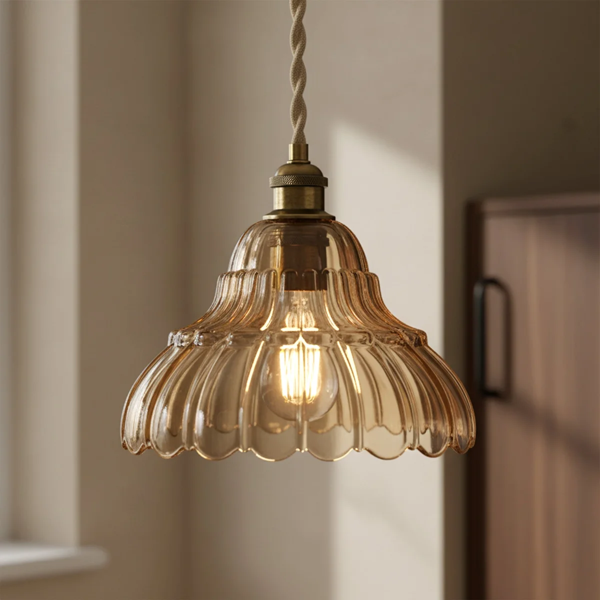 Amber scalloped glass shade with ribbed lotus flower design, 17cm vintage amber glass lamp shade for E27 bulbs