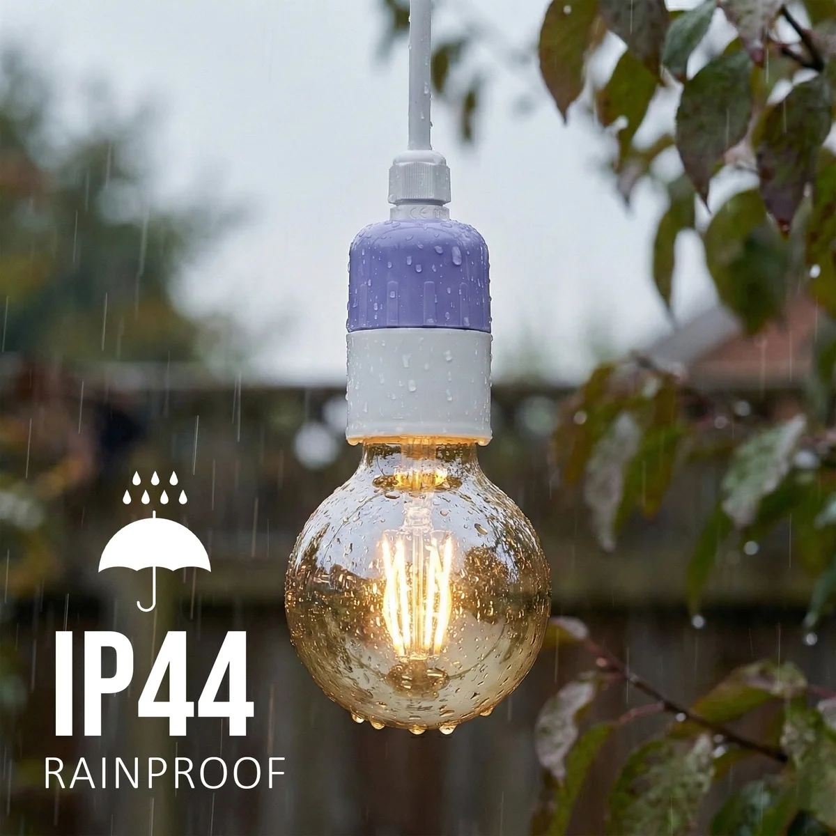 White rainproof lamp holder with E27 Edison screw base, vintage style, rainproof IP44 rating, suitable for indoor and outdoor use