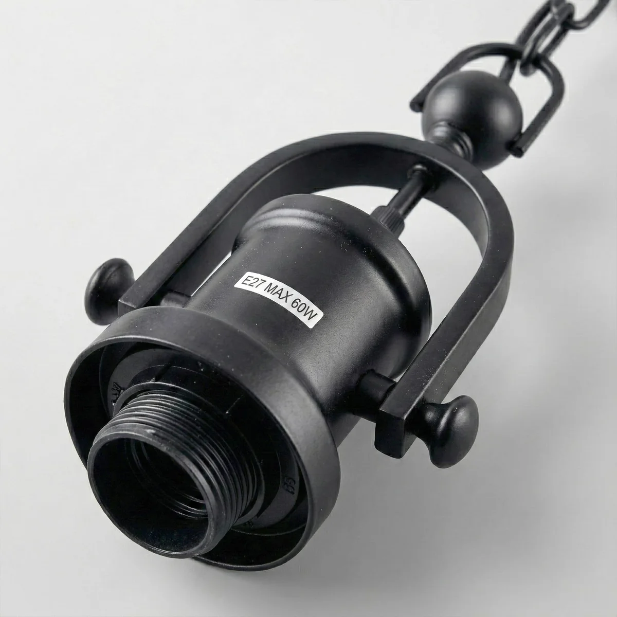 Adjustable 1m industrial pendant lighting cord set with chain, metal ceiling rose, and E27 lamp holder for DIY projects