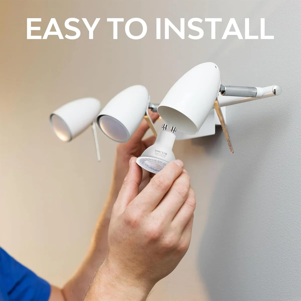 Six GU10 LED spotlight bulbs with cool white light, plastic and metal body, suitable for indoor use, energy-saving design