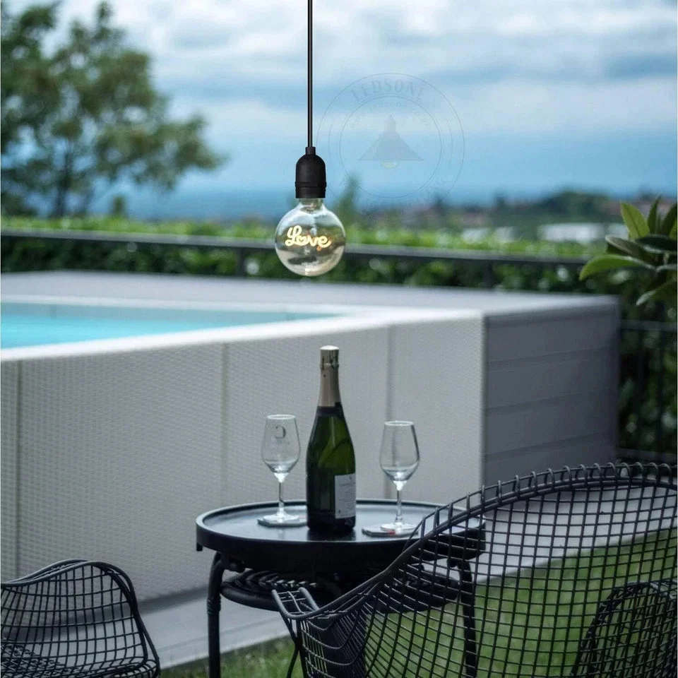 Vintage style metal pendant light fitting with adjustable PVC cable and E27 bulb holder, ceiling mounted with rose fitting