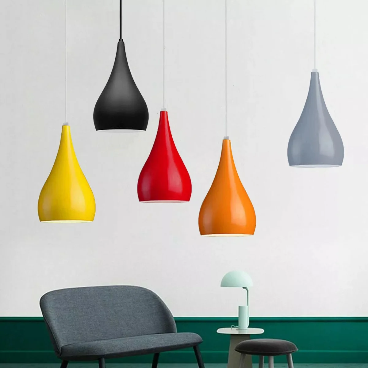 Black metal E27 pendant light with dome-shaped lampshade hanging from adjustable chain against white background