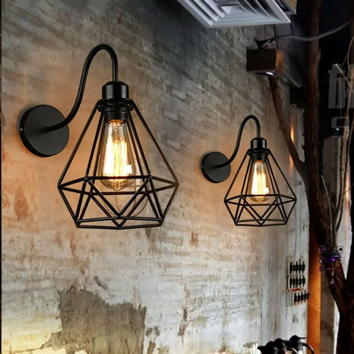 Vintage wall sconce with swan neck arm and diamond metal cage, suitable for E27 bulbs, industrial style wall lamp