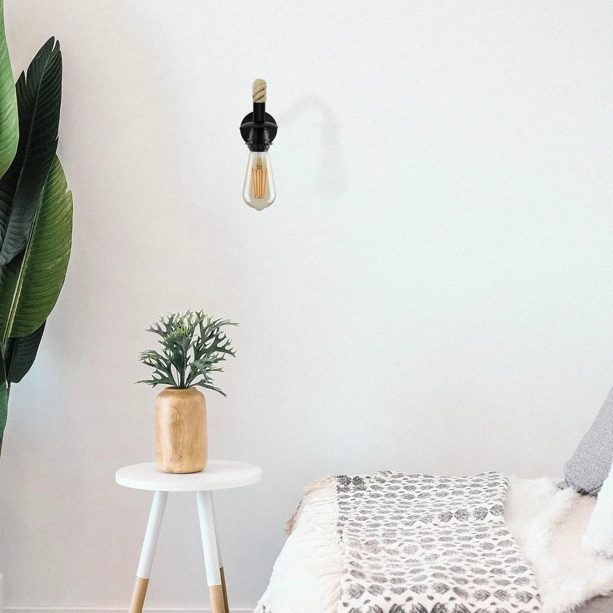 Vintage style E27 wall lamp with hand-woven hemp rope and black metal, perfect for indoor retro lighting decor