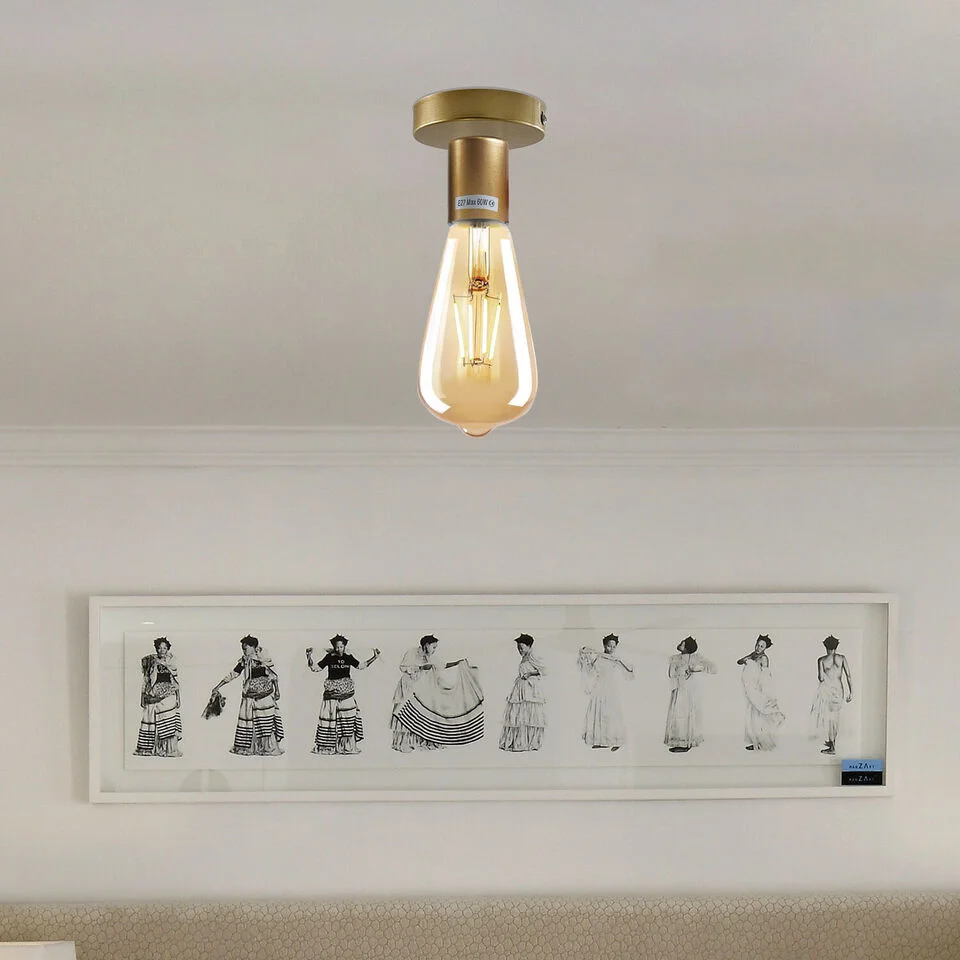 E27 bulb holder in gold, metal, 8cm tall, 4cm diameter socket.