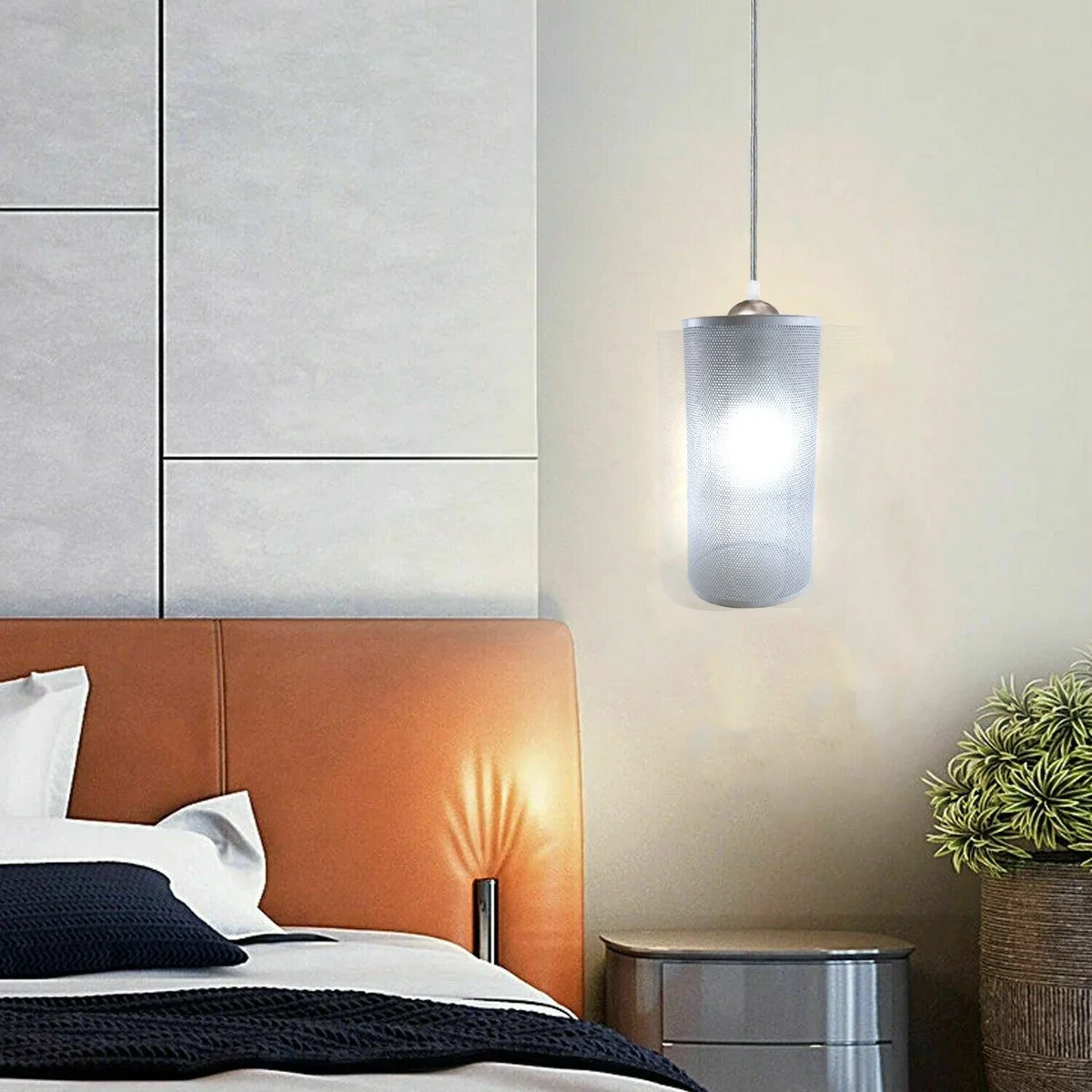 Adjustable pendant light with white metal wire cage and 95cm PVC cable for ceiling mounting, E27 bulb base included