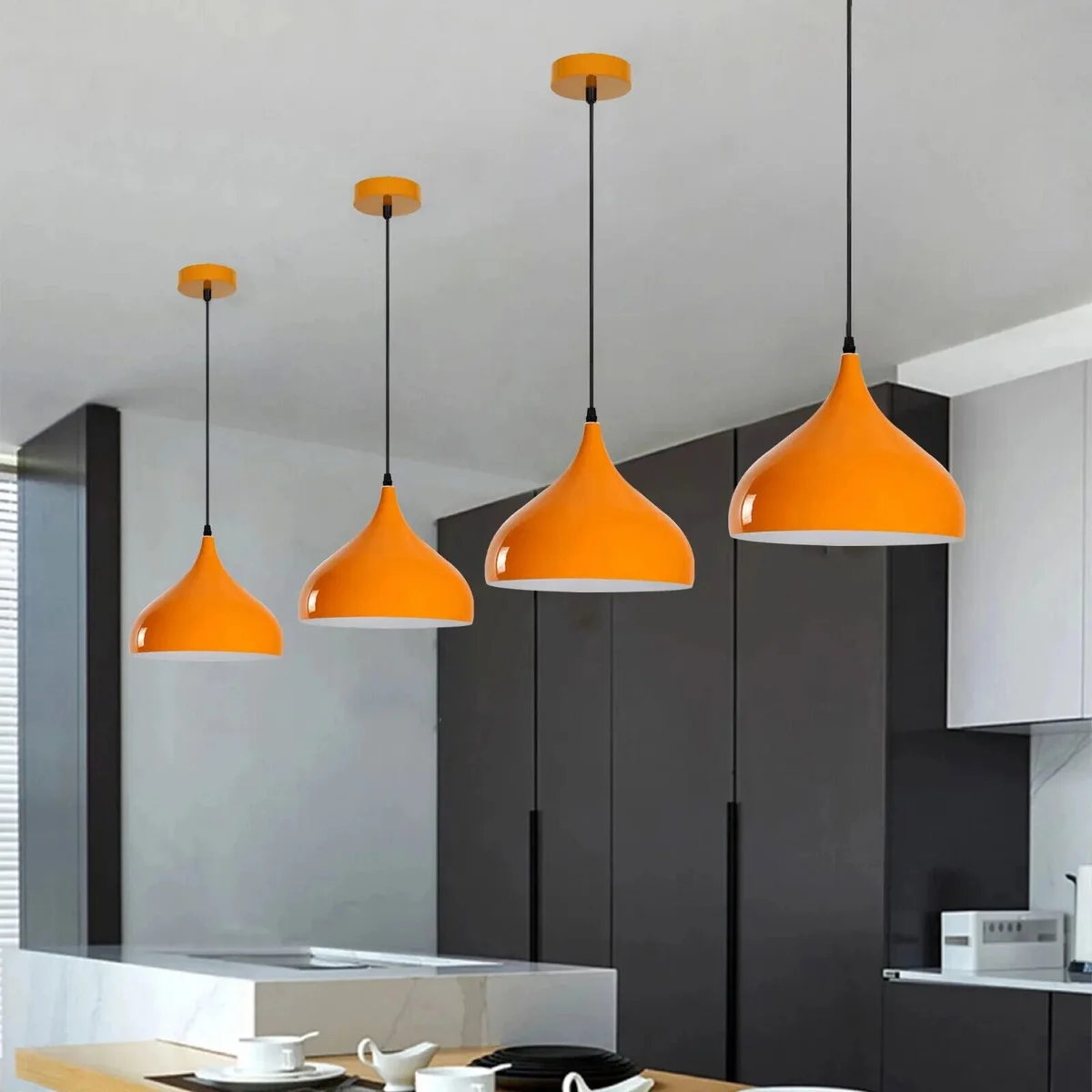 Retro pendant ceiling light in green metal finish with PVC cable and round ceiling plate, vintage industrial style hanging lamp