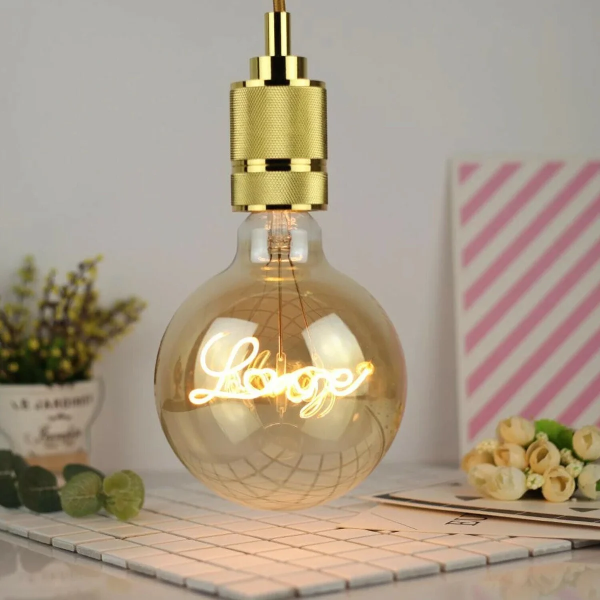E27 LED G125 amber glass indoor decorative bulb with warm white curly filament and vintage style design