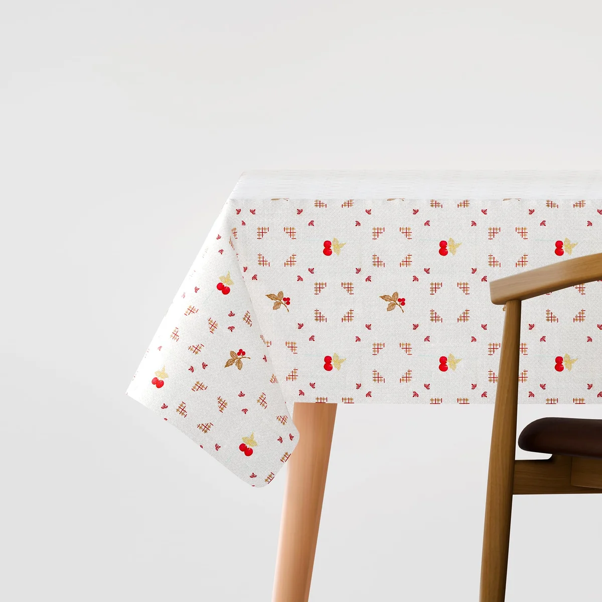 Square 150cm polyester tablecloth in modern style, washable, oil-resistant, displayed on a table with minimal decor