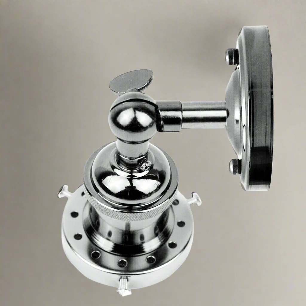 Vintage industrial wall sconce with aged steel finish and E27 bulb holder, suitable for loft and retro interiors