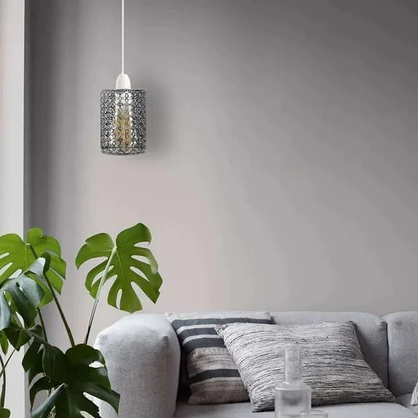Round metal easy fit lamp shade in retro drum style for ceiling pendant lighting, durable and easy to install