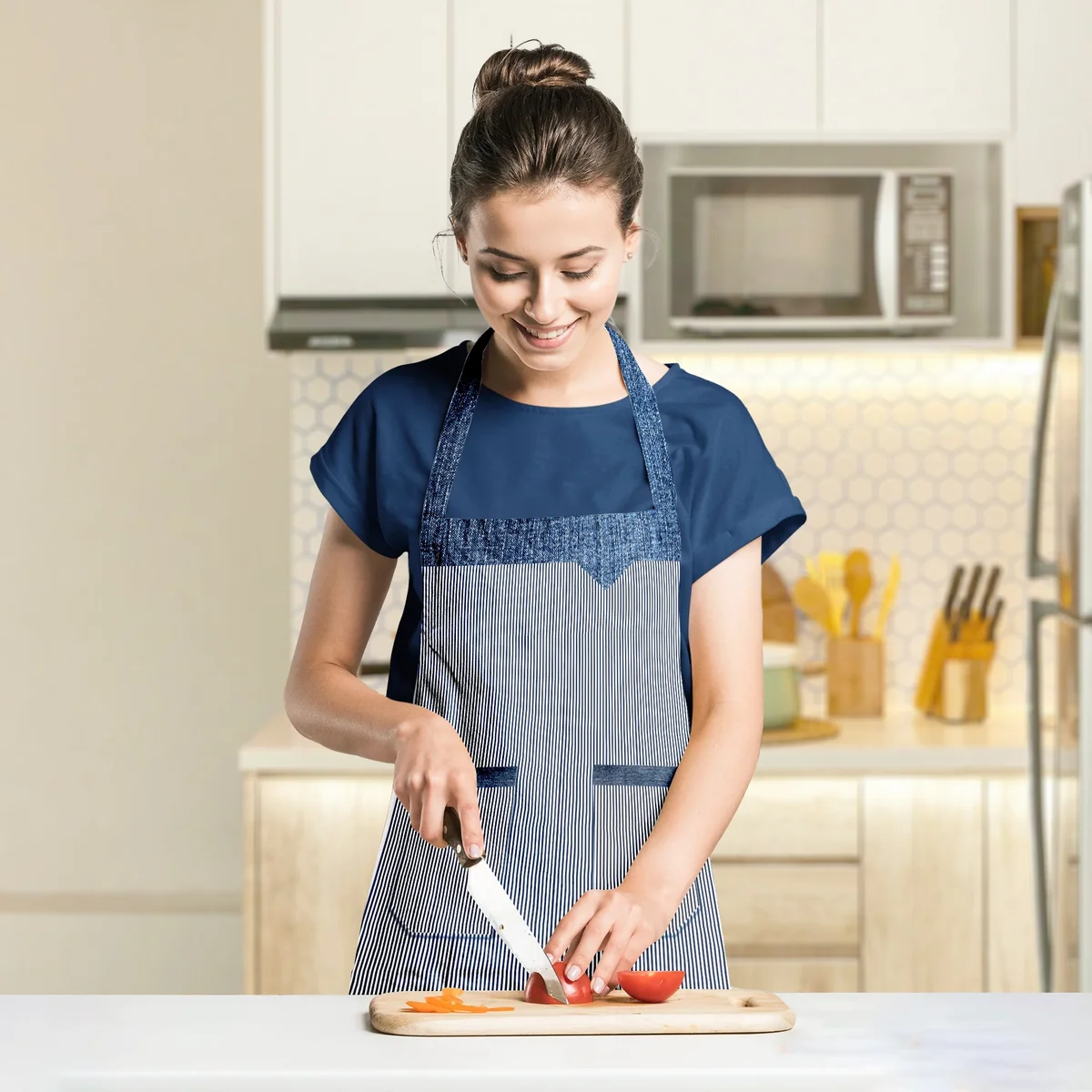 Breathable cotton apron with double pockets, adjustable necktie and waist straps, shown flat on white background