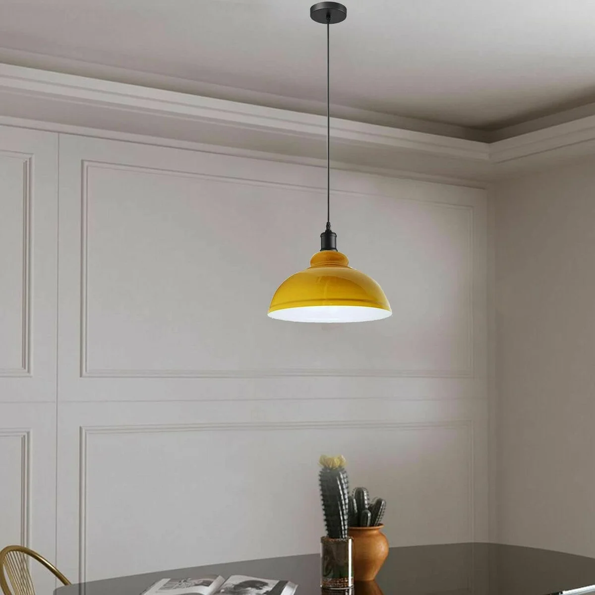 Modern dome-shaped white pendant light E27 with adjustable metal and PVC cord for ceiling installation in home or restaurant
